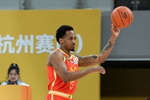 真人百家乐游戏登录入口-频频杀伤！广厦获得多达43次罚球命中32个 北京27罚20中